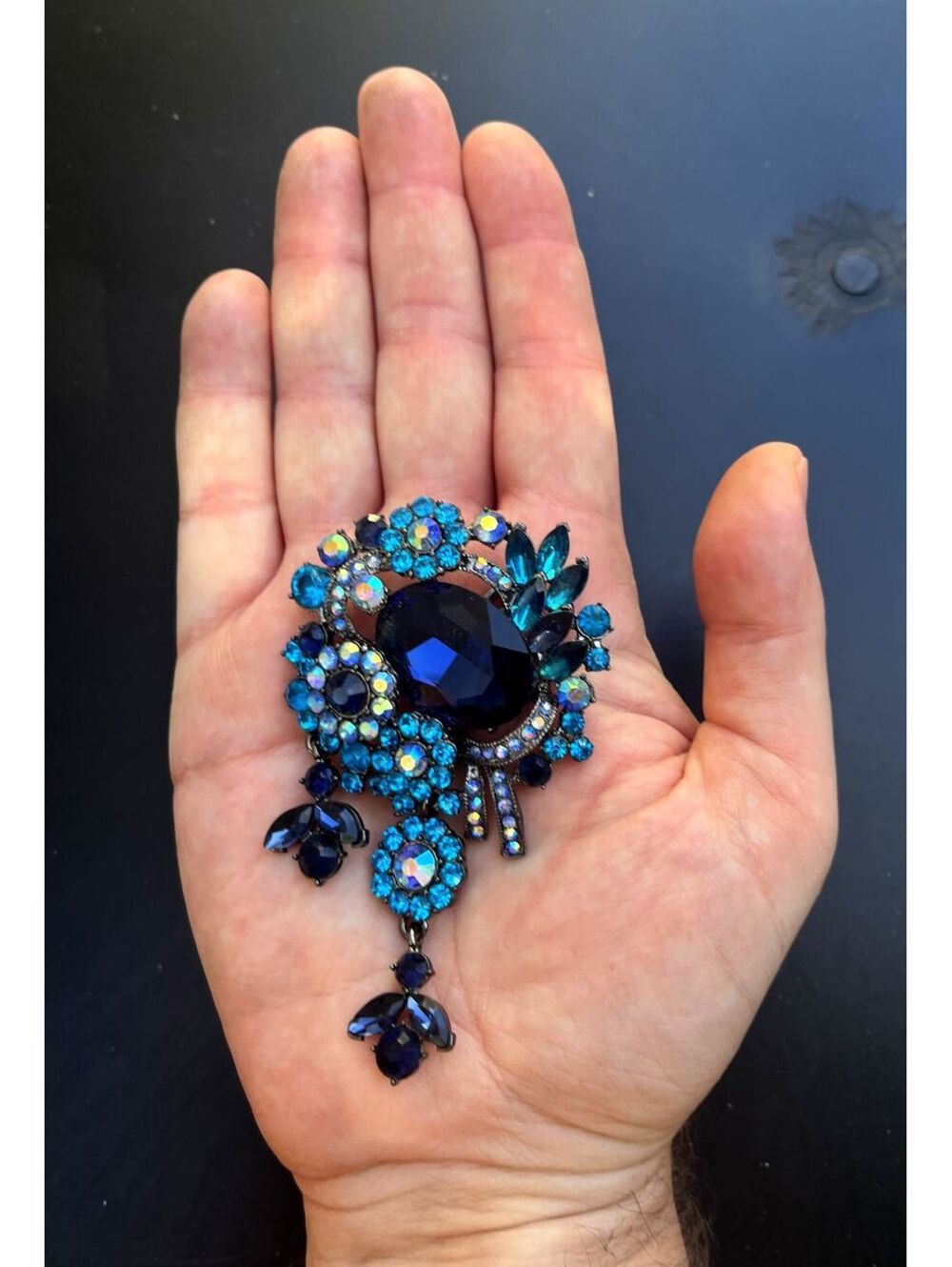 Blue Saphire Rhinestone Brooch Pin - Picture 4 of 4
